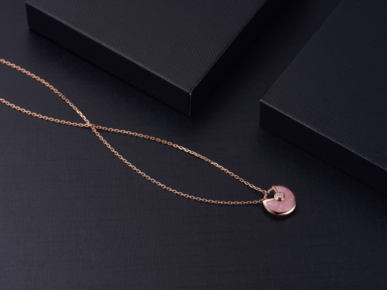 [Gaonasi]AMULETTE ROSE GOLD PINK MOP NECKLACE