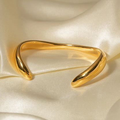 [Gaonasi]Audrina Contemporary Gold Bangle