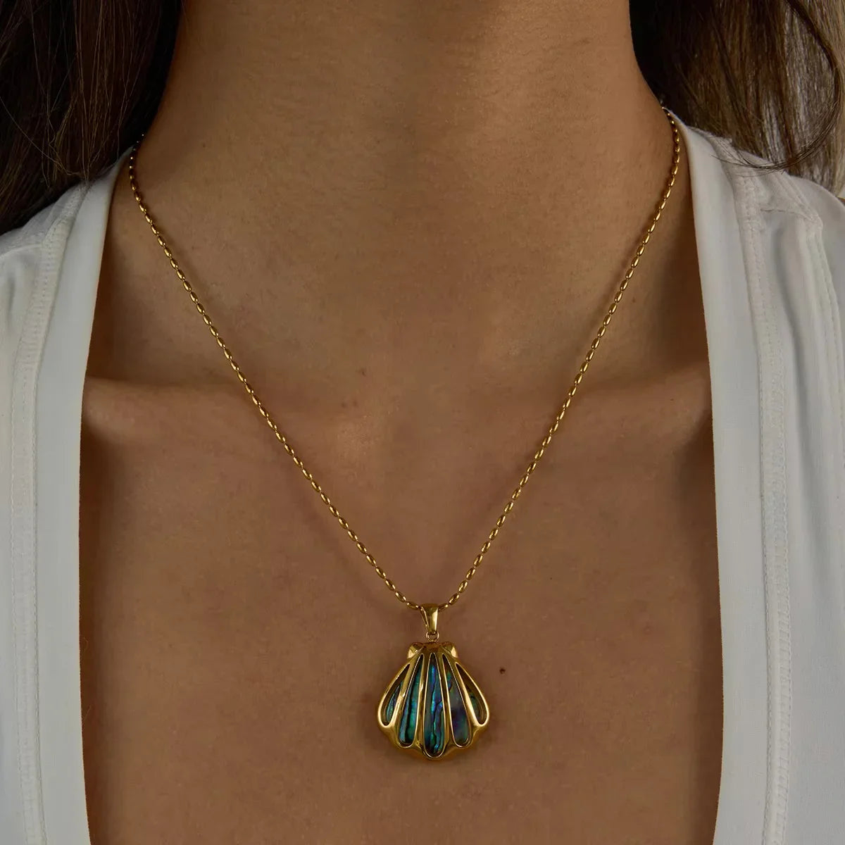 [Gaonasi]Nixie Gold Seashell Pendant