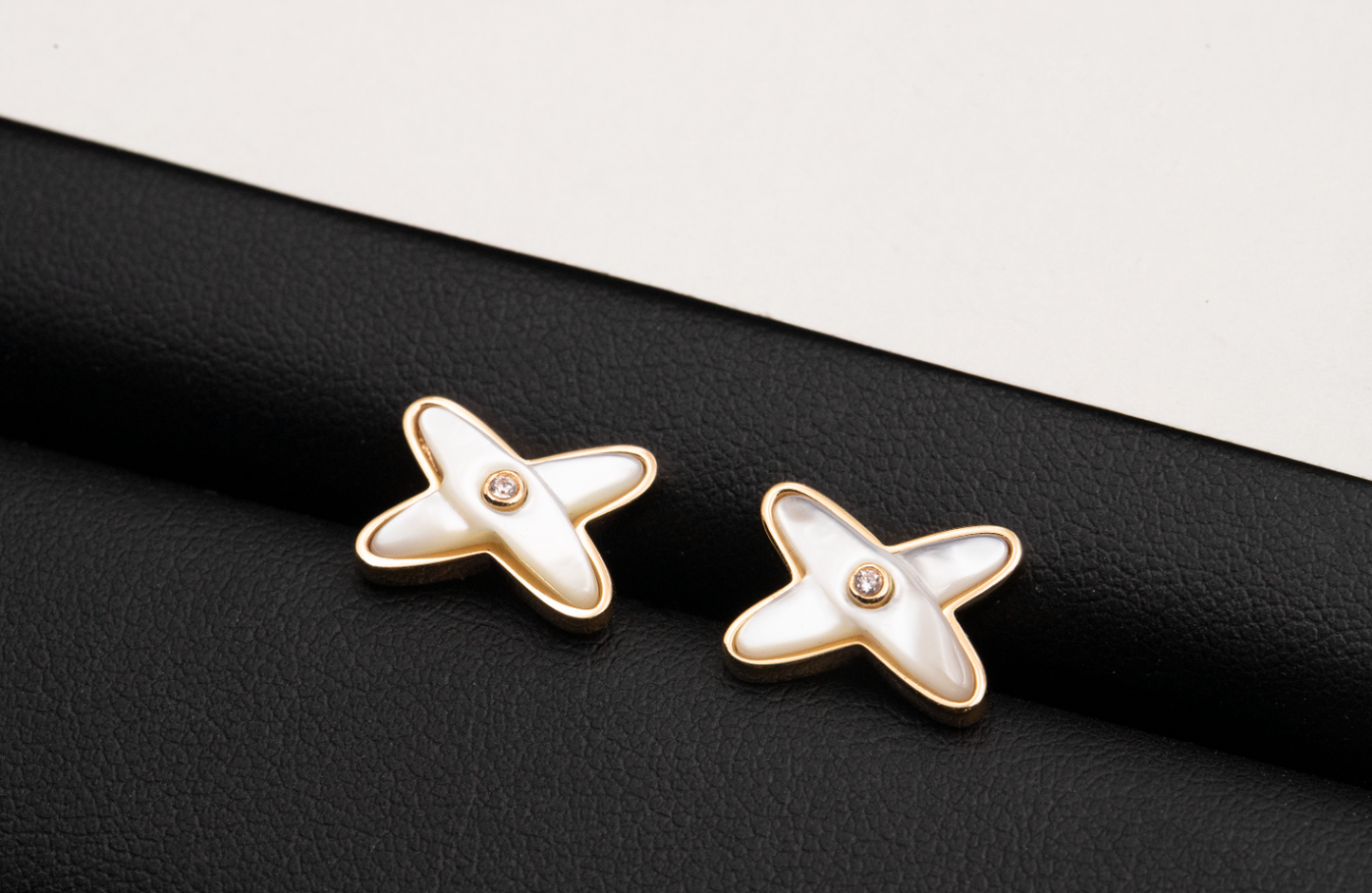 [Gaonasi]JEUX DE WHITE MOP ROSE GOLD DIAMOND EARRINGS